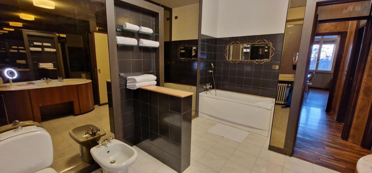 Forumguesthouse Verdi Centro Storico 파르마 외부 사진